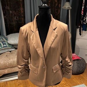 Chic Tan Women's Blazer